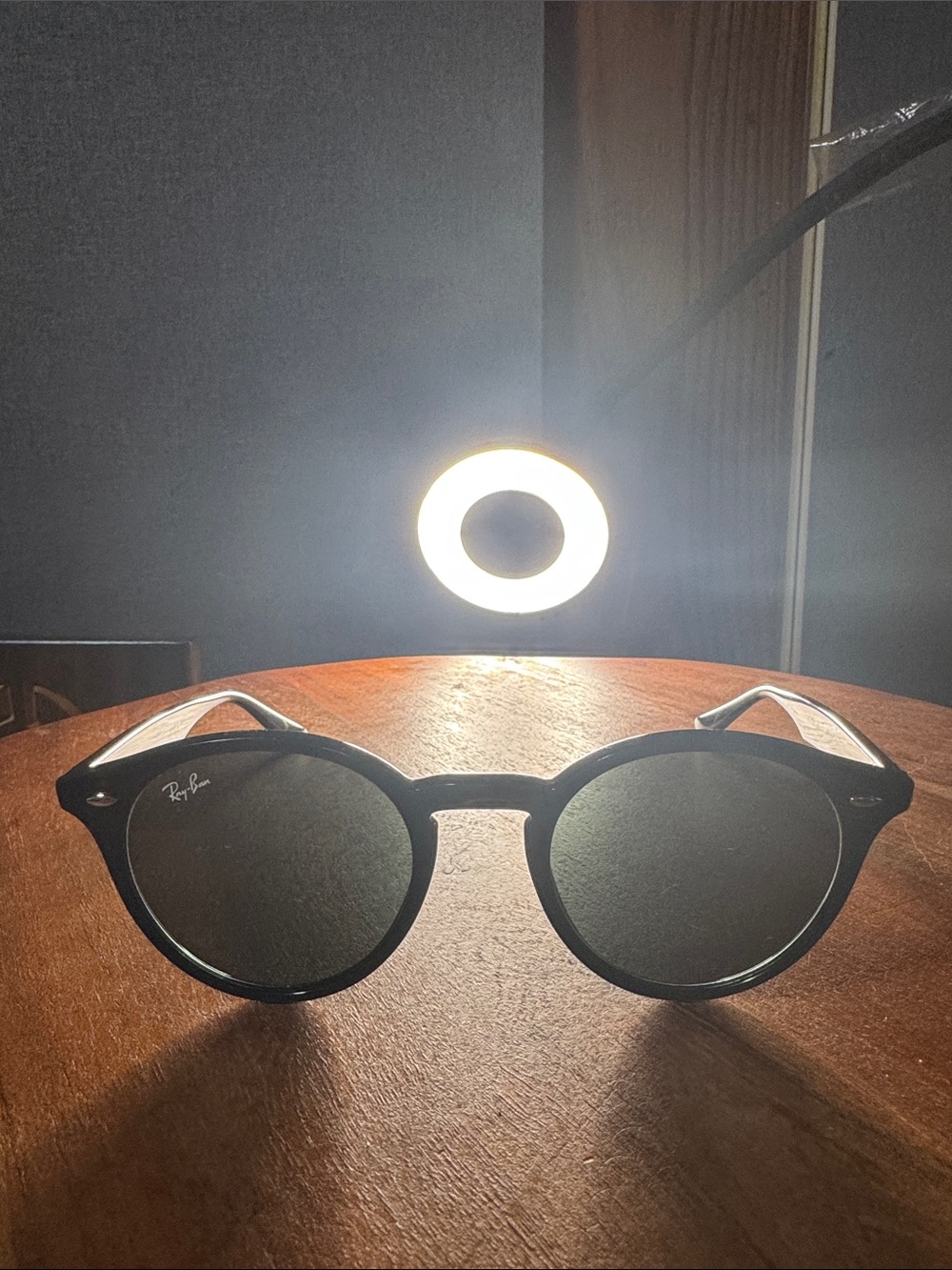 Ray-Ban Black Round Sunglasses with Dark Lenses